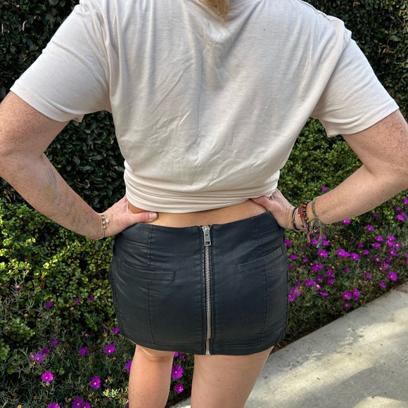 All Saints Gray Ribbed Mini Skirt - Picture 2 of 5